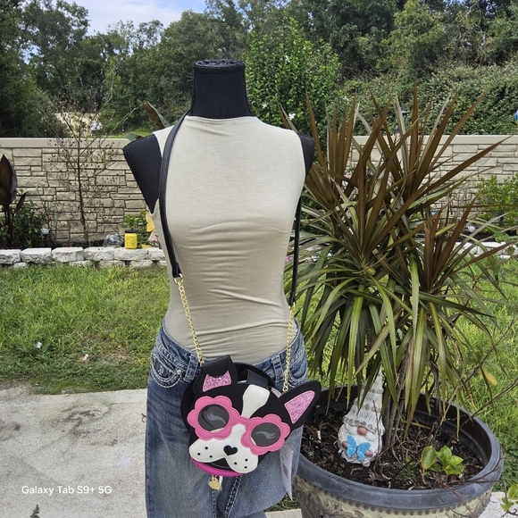 BETSEY JOHNSON WHITE/BLACK/PINK "PUPPY w/SUNGLASSES" CROSSBOBY - Picture 4 of 5